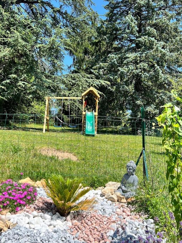 Domaine Le Manoir, Gites De Charme Et De Caractere Avec Piscines Privatisees Et Spa Nordique Fossemagne Exterior photo